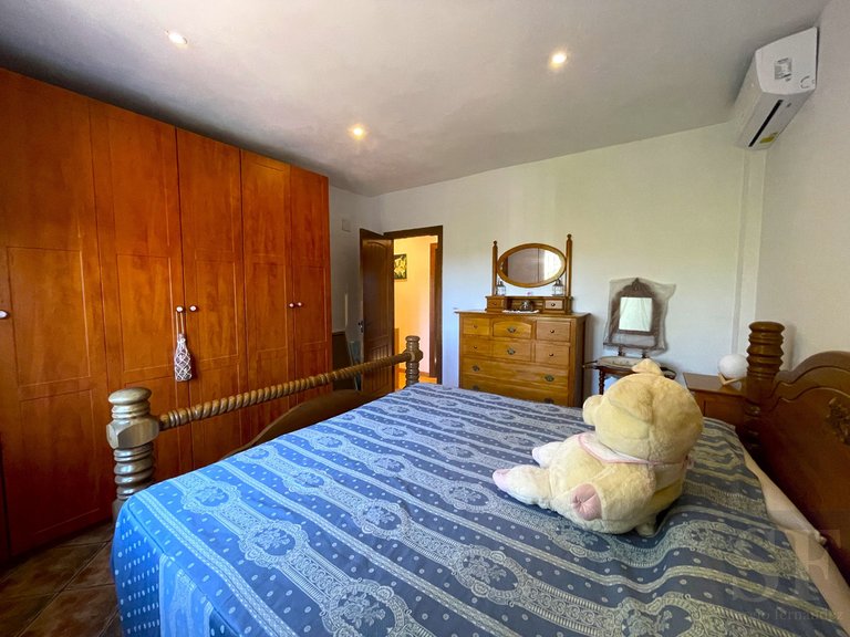 Villa for Sale in Cómpeta, Malaga 13
