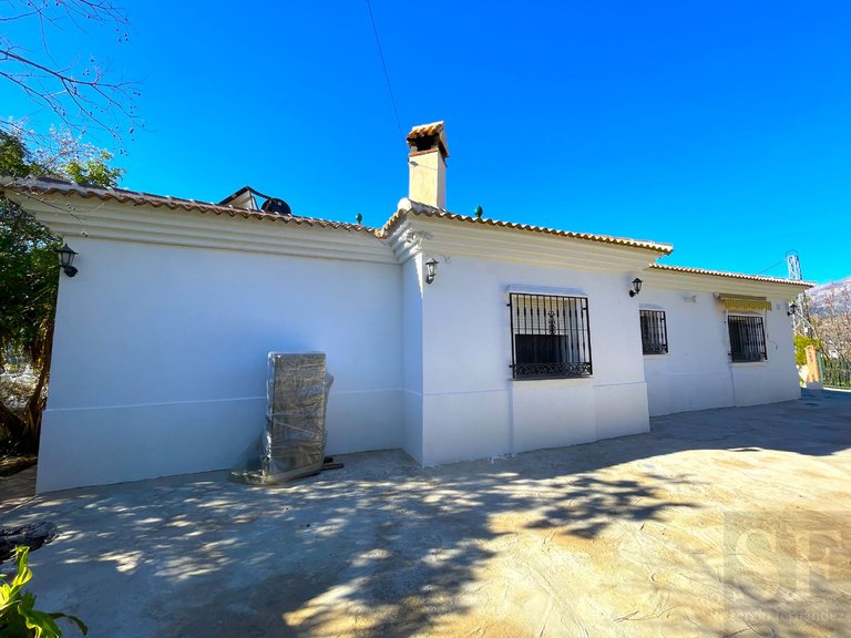 Villa for Sale in Cómpeta, Malaga 16