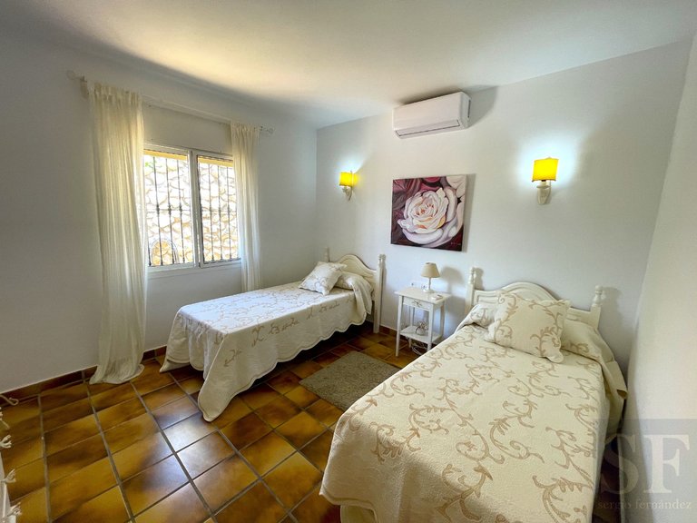 Villa for Sale in Sayalonga, Malaga 10
