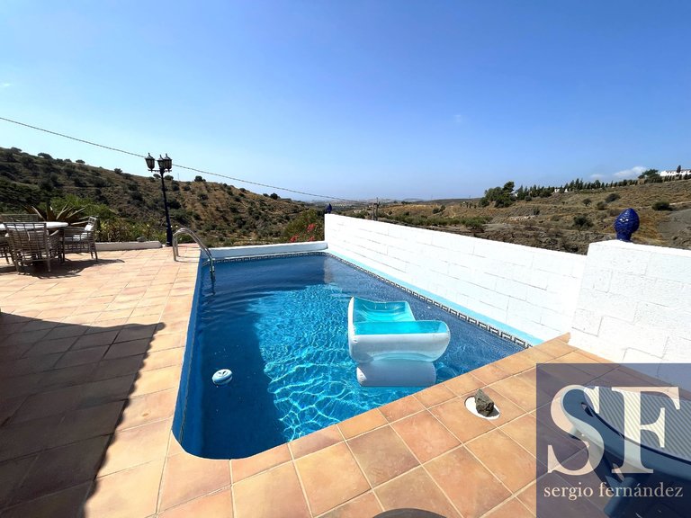 Villa for Sale in Arenas, Malaga 12