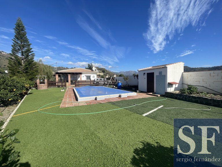 Villa for Sale in Cómpeta, Malaga 1