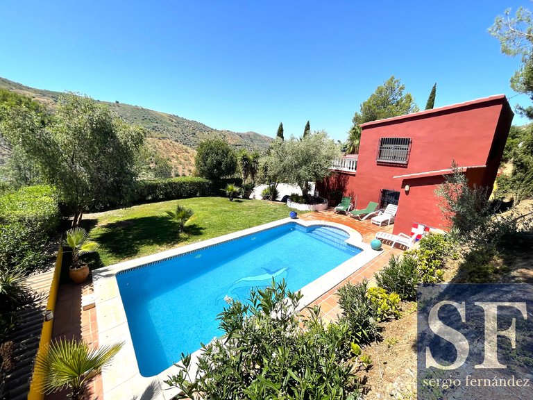 Villa for Sale in Canillas De Albaida, Malaga 15