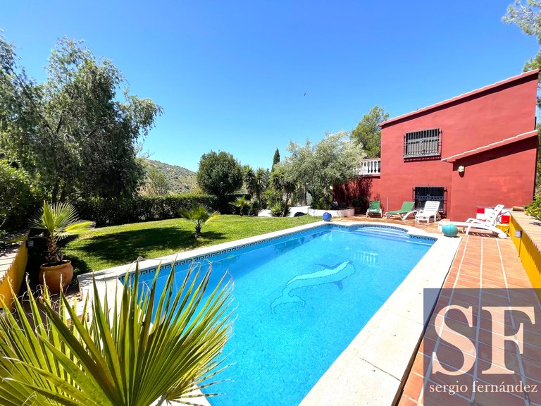 Villa for Sale in Canillas De Albaida, Malaga 19