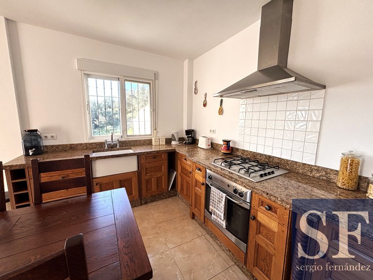 Villa for Sale in Cómpeta, Malaga 5