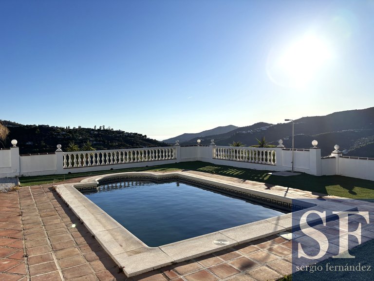 Villa for Sale in Cómpeta, Malaga 15