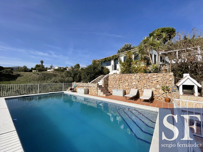 Villa for Sale in Cómpeta, Malaga 2