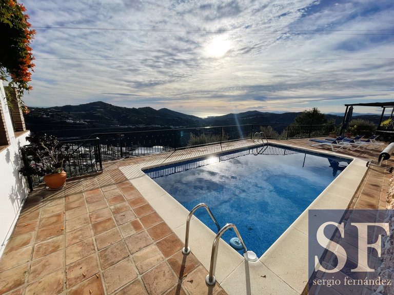 Villa for Sale in Cómpeta, Malaga 19