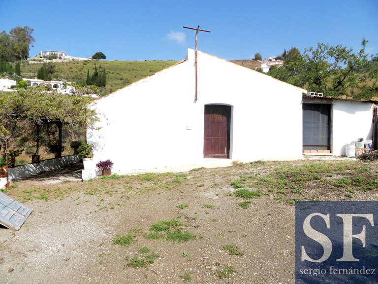 Villa for Sale in Cómpeta, Malaga 1