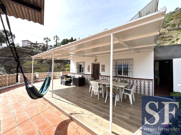Villa for Sale in Sayalonga, Malaga 9