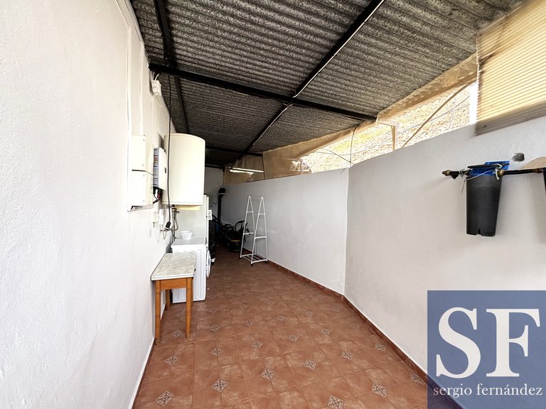 Villa for Sale in Sayalonga, Malaga 16