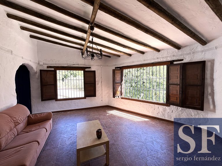 Villa for Sale in Cómpeta, Malaga 2