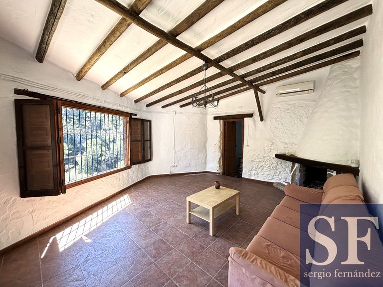 Villa for Sale in Cómpeta, Malaga 3