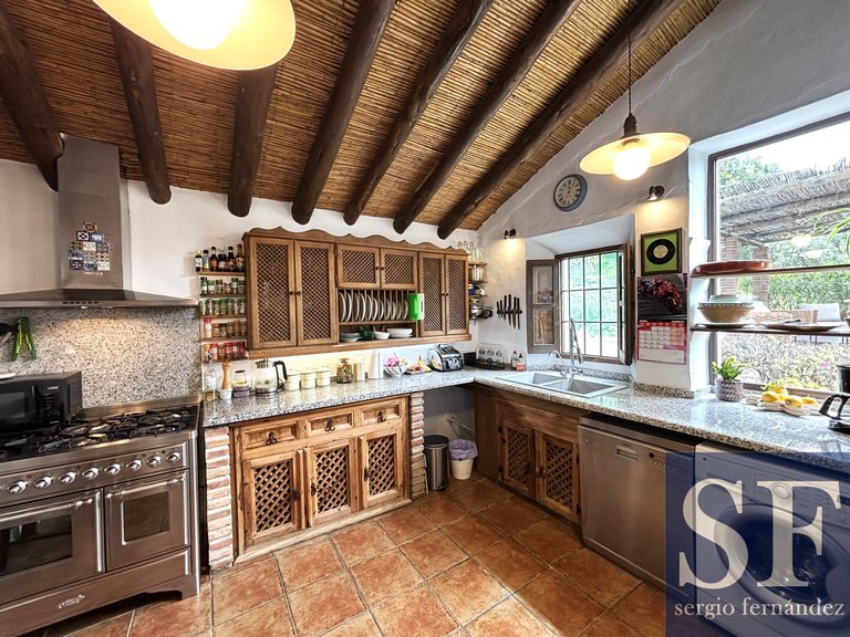 Villa for Sale in Cómpeta, Malaga 4