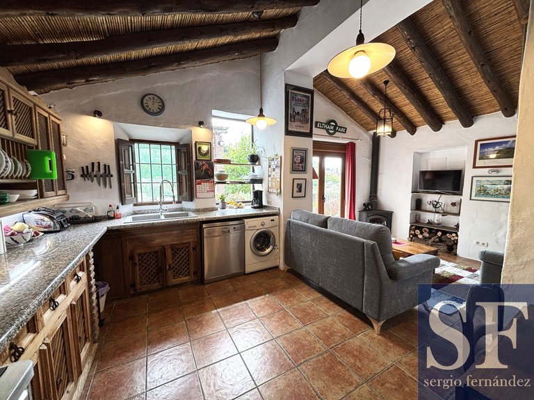 Villa for Sale in Cómpeta, Malaga 5