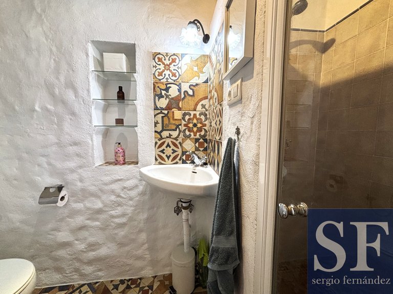 Villa for Sale in Cómpeta, Malaga 11