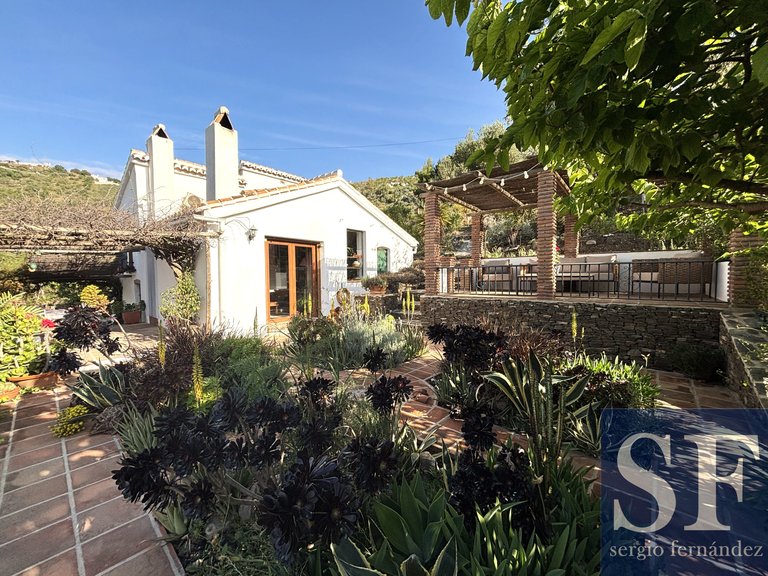 Villa for Sale in Cómpeta, Malaga 16