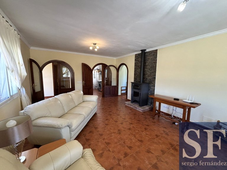Villa for Sale in Cómpeta, Malaga 4