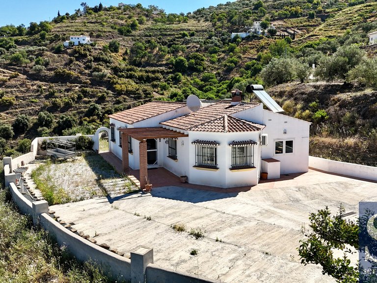 Villa for Sale in Cómpeta, Malaga 14