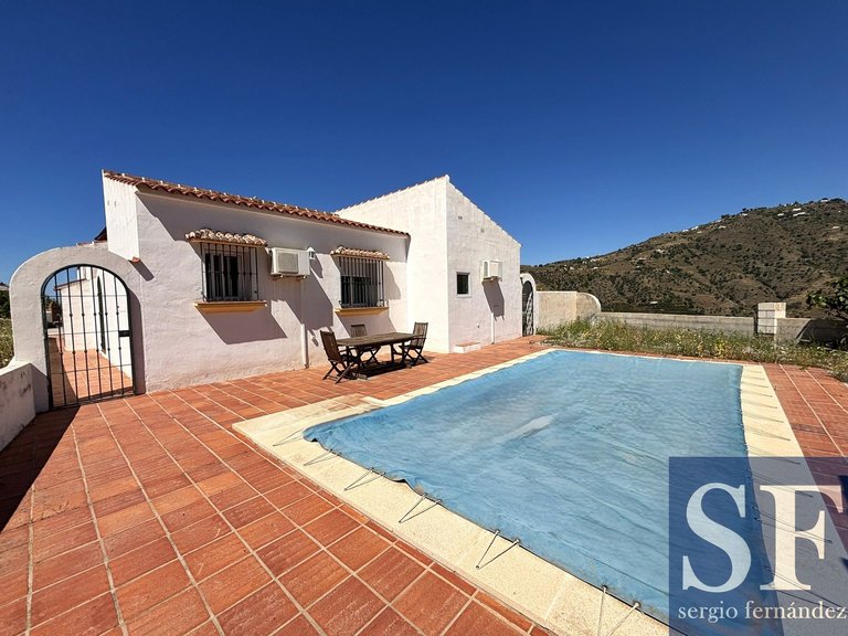 Villa for Sale in Cómpeta, Malaga 16
