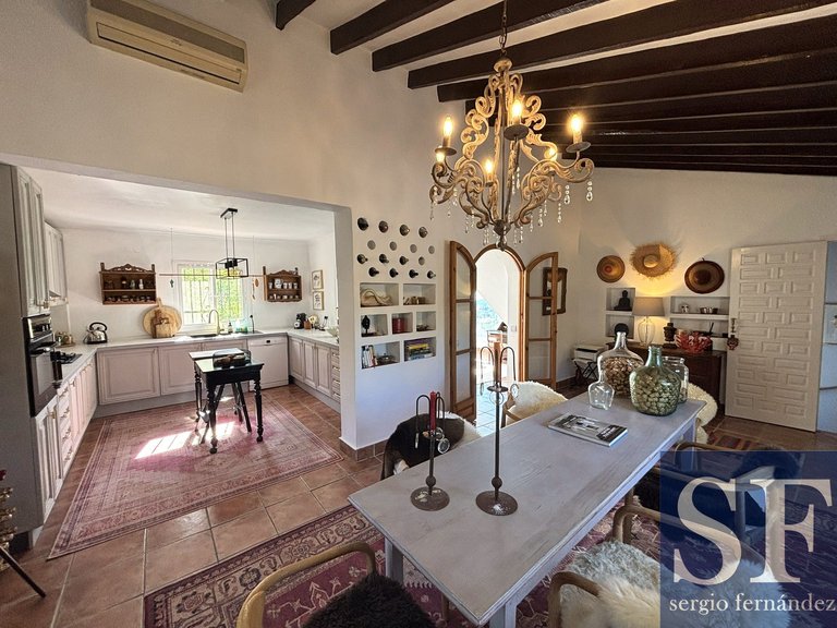 Villa for Sale in Cómpeta, Malaga 5