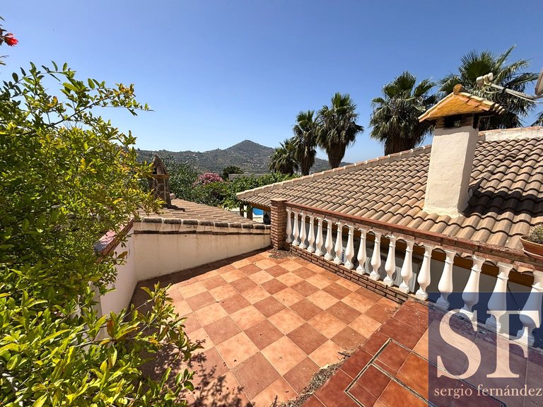 Villa for Sale in Sayalonga, Malaga 17