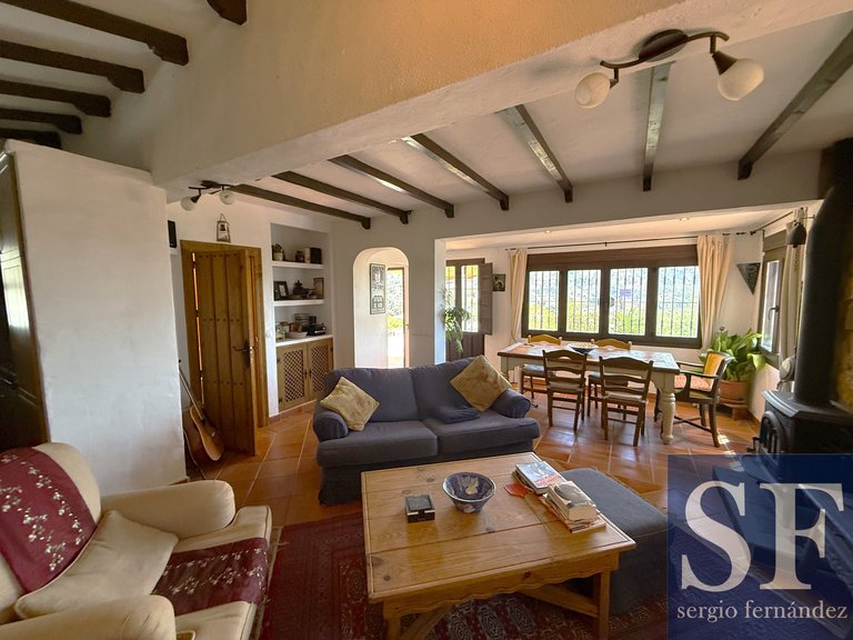 Villa for Sale in Cómpeta, Malaga 4