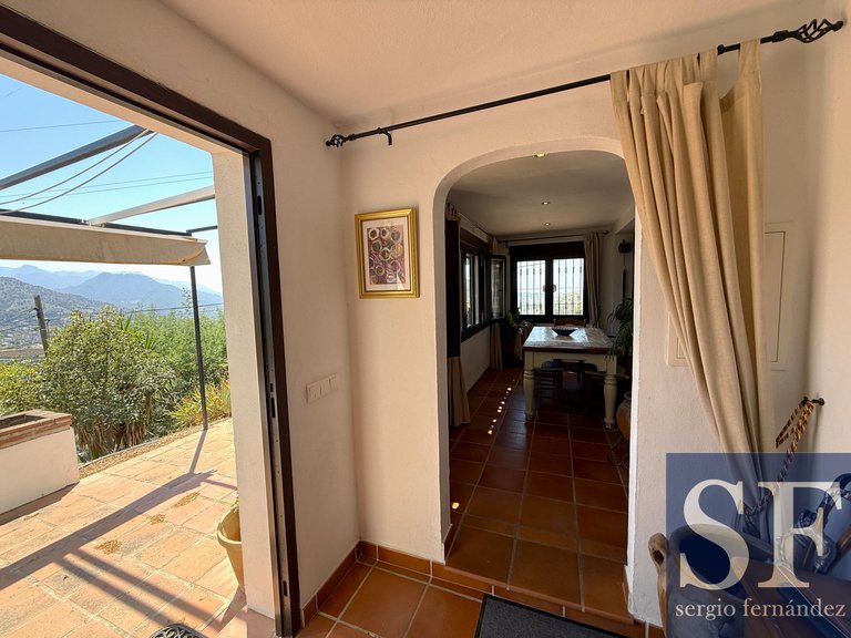 Villa for Sale in Cómpeta, Malaga 12