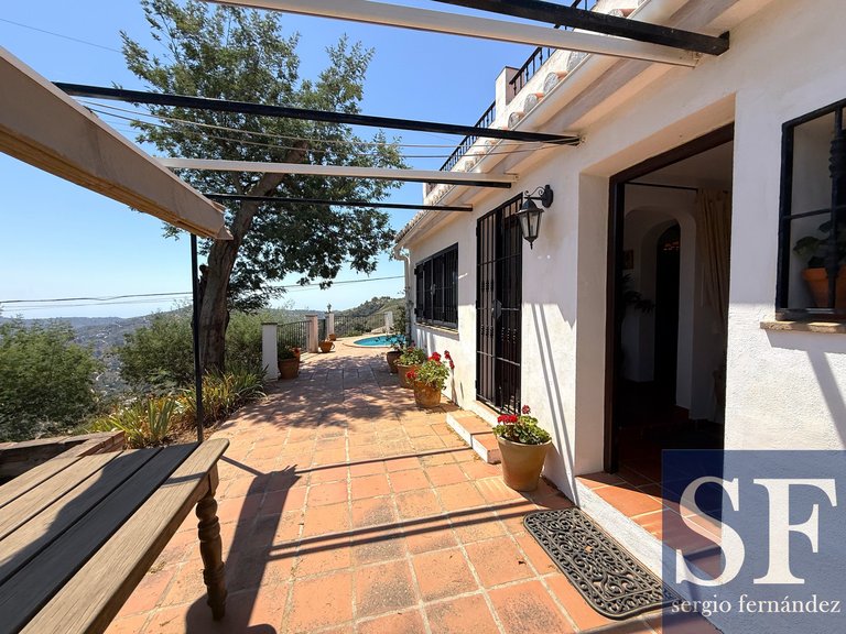 Villa for Sale in Cómpeta, Malaga 15