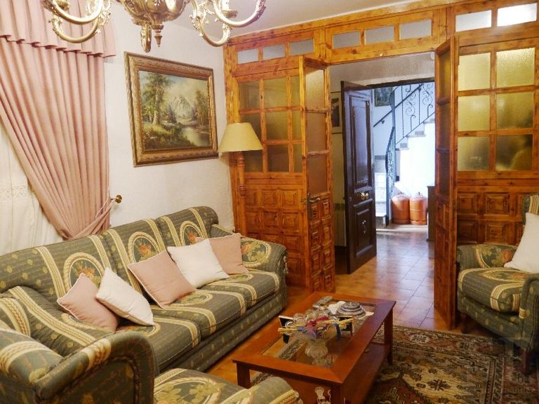 Town House for Sale in Canillas De Aceituno, Malaga 2