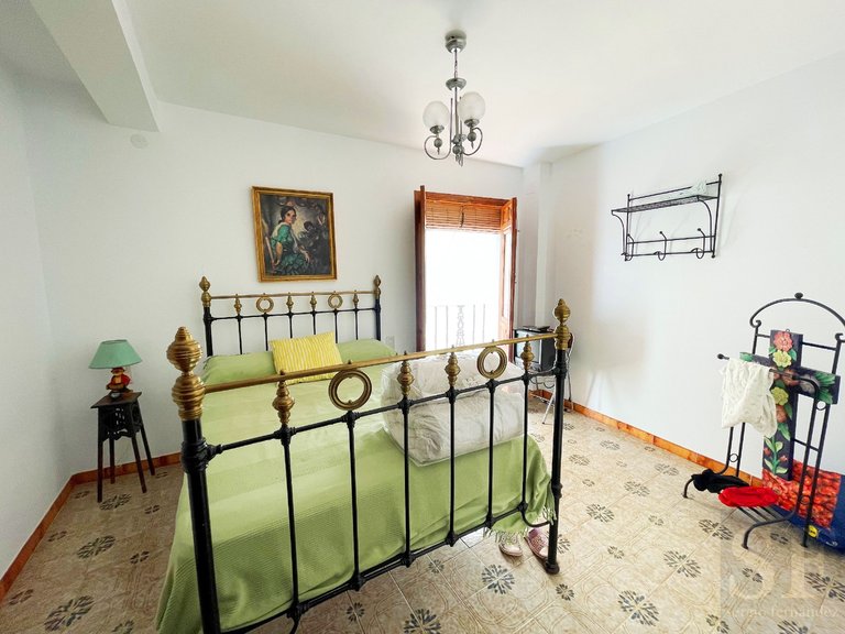Town House for Sale in Cómpeta, Malaga 5