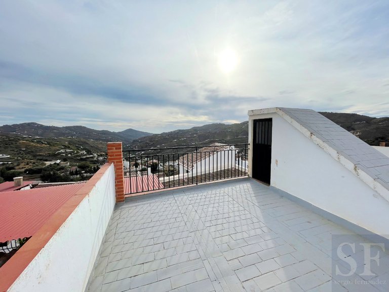 Town House for Sale in Canillas De Albaida, Malaga 20
