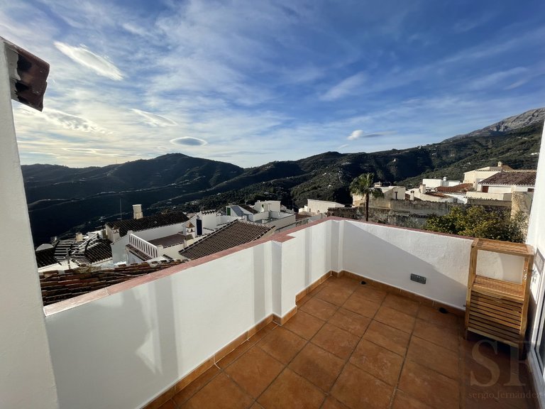 Town House for Sale in Canillas De Albaida, Malaga 18