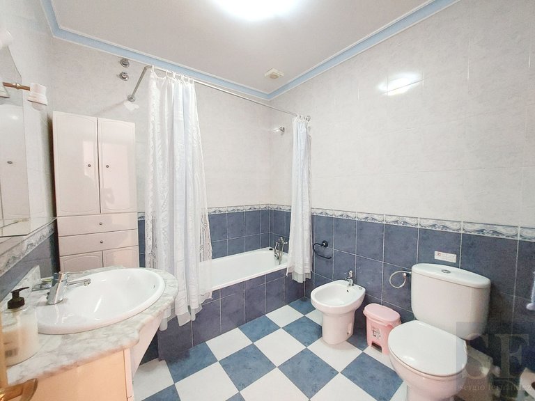 Town House for Sale in Cómpeta, Malaga 14