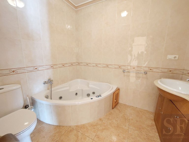 Town House for Sale in Cómpeta, Malaga 15