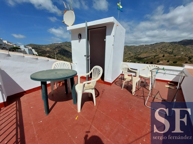 Town House for Sale in Sayalonga, Malaga 14