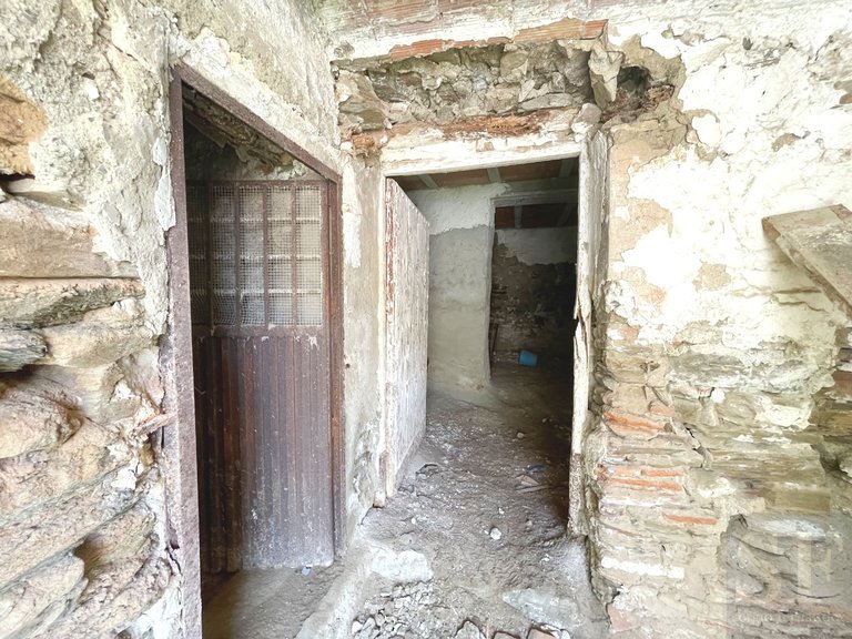 Town House for Sale in Sayalonga, Malaga 4