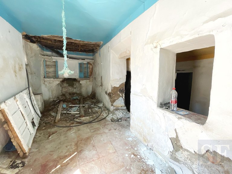 Town House for Sale in Sayalonga, Malaga 9