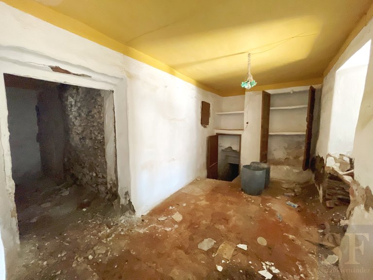 Town House for Sale in Sayalonga, Malaga 11