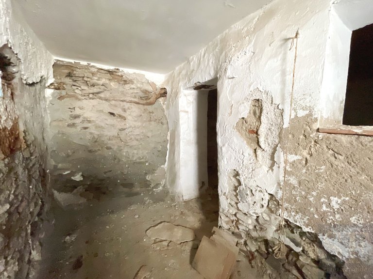 Town House for Sale in Sayalonga, Malaga 17