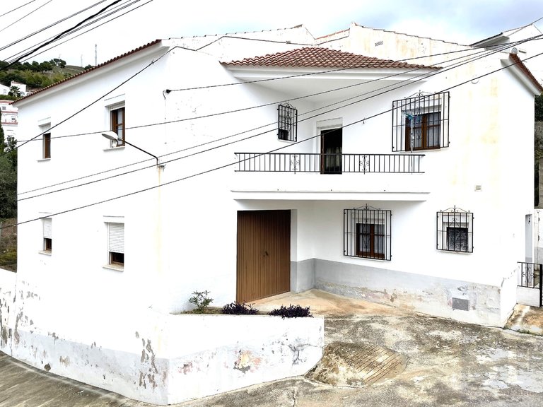 Town House for Sale in Canillas De Albaida, Malaga 1