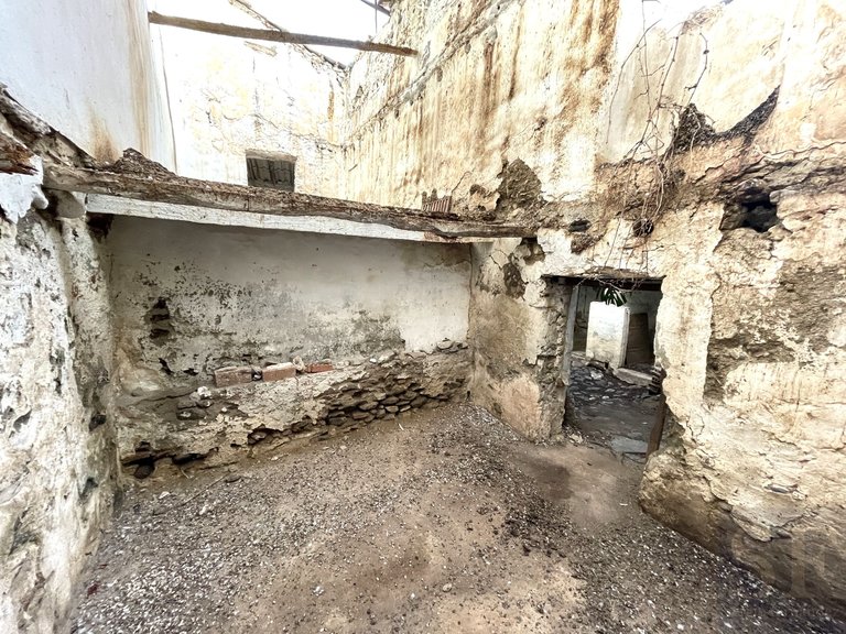 Town House for Sale in Árchez, Malaga 8