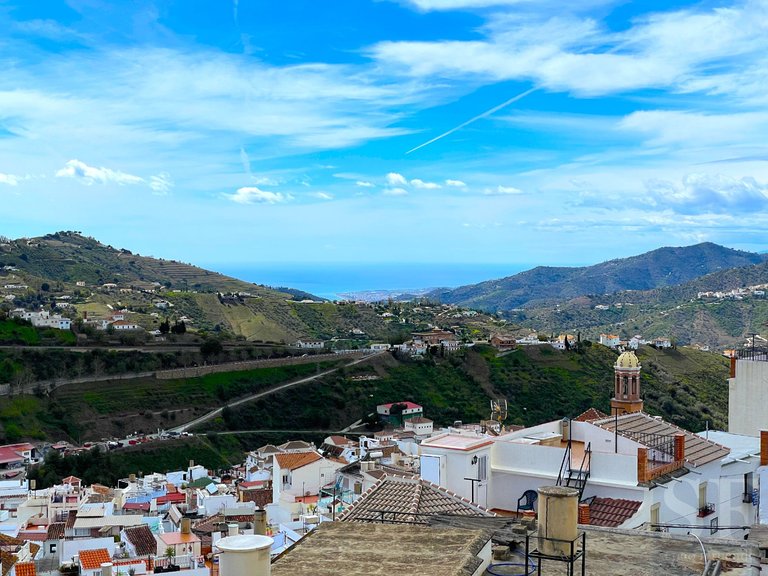 Town House for Sale in Cómpeta, Malaga 20