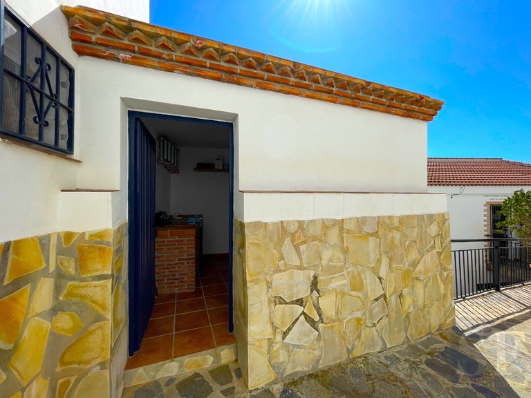 Town House for Sale in Canillas De Albaida, Malaga 16
