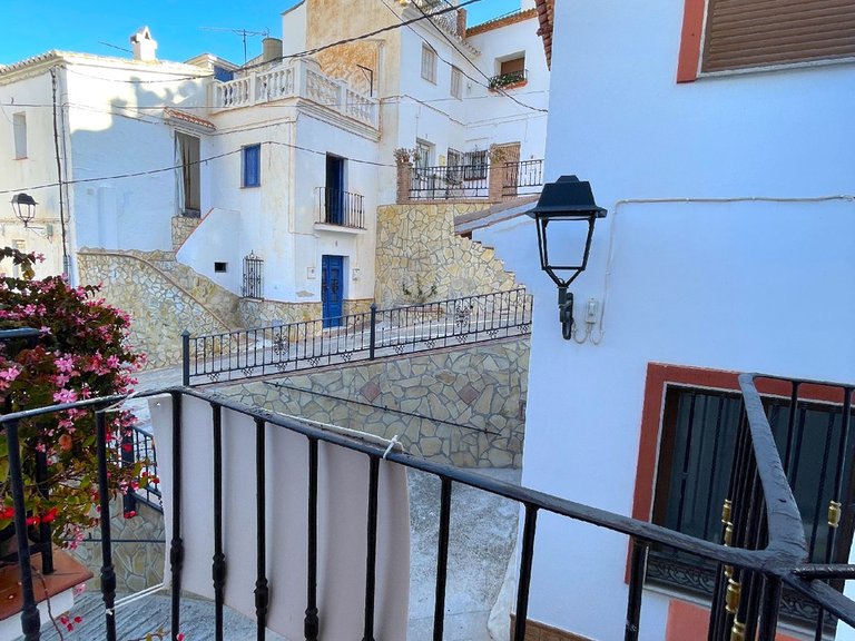 Town House for Sale in Sayalonga, Malaga 7