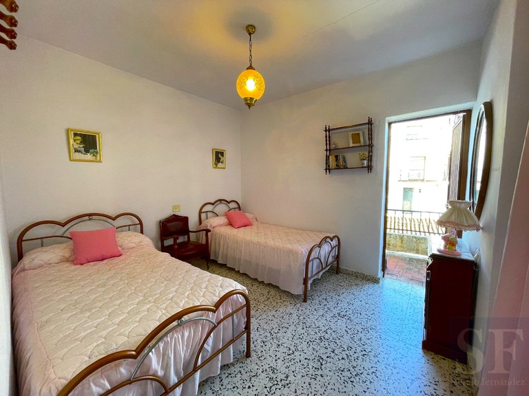 Town House for Sale in Sayalonga, Malaga 11