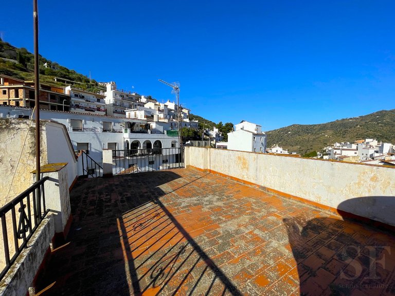 Town House for Sale in Sayalonga, Malaga 16
