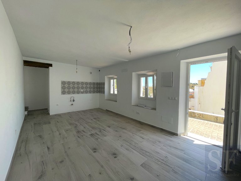 Town House for Sale in Cómpeta, Malaga 2