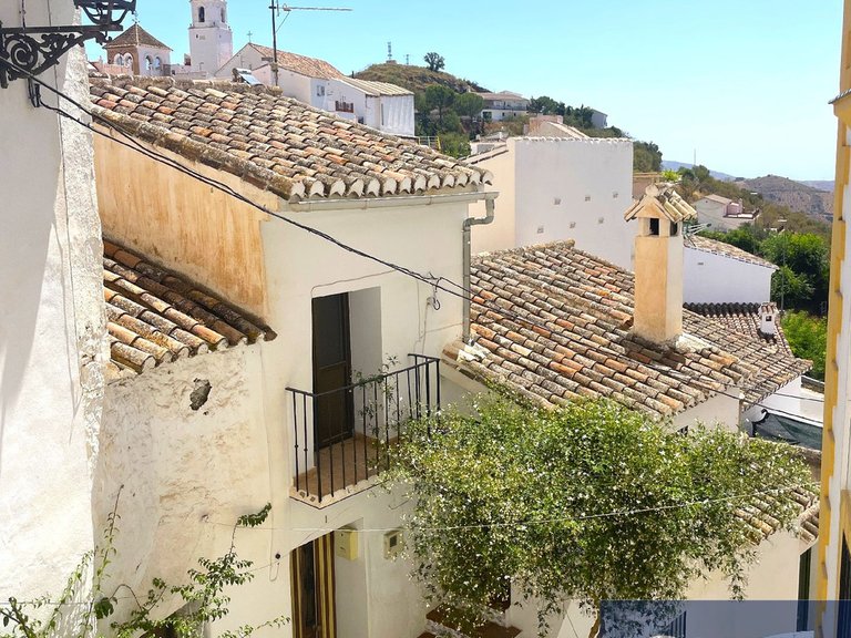 Town House for Sale in Sedella, Malaga 11