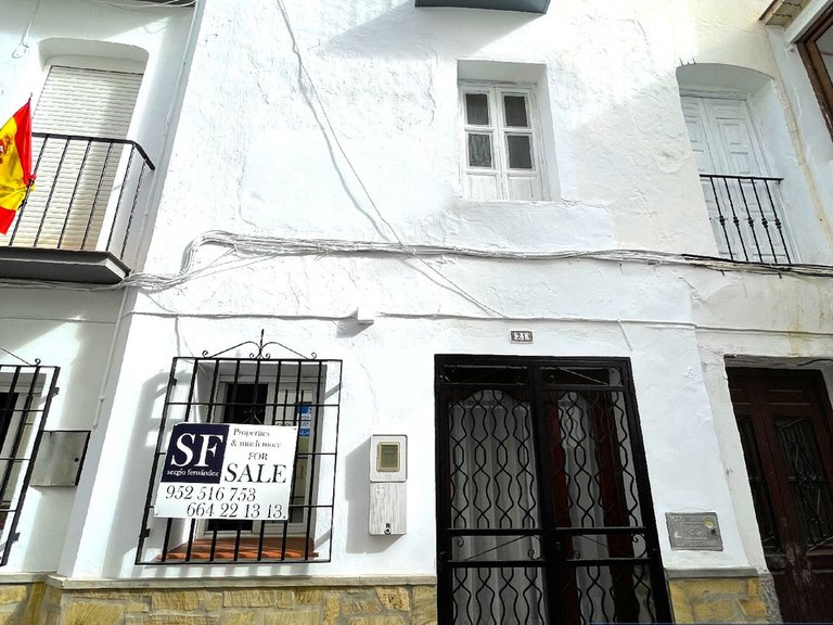 Town House for Sale in Cómpeta, Malaga 1