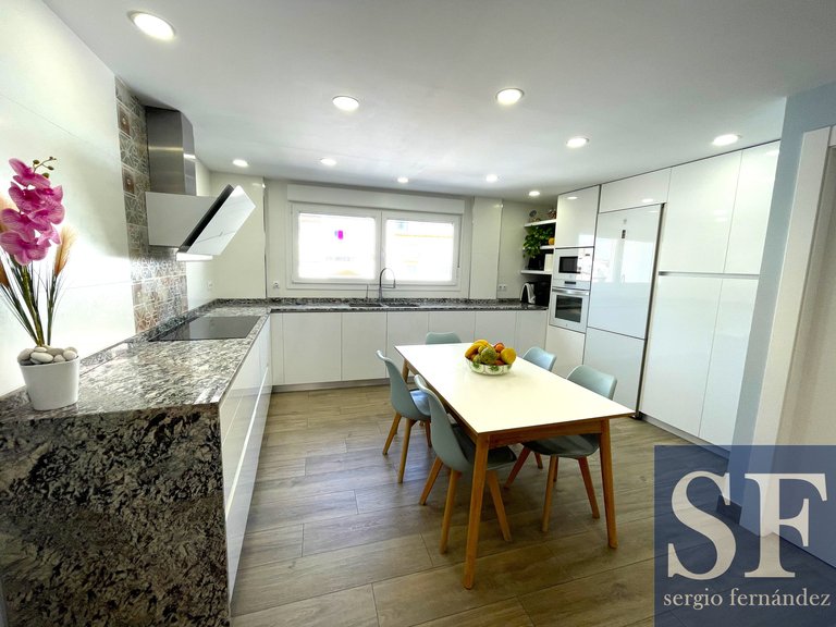 Town House for Sale in Cómpeta, Malaga 3